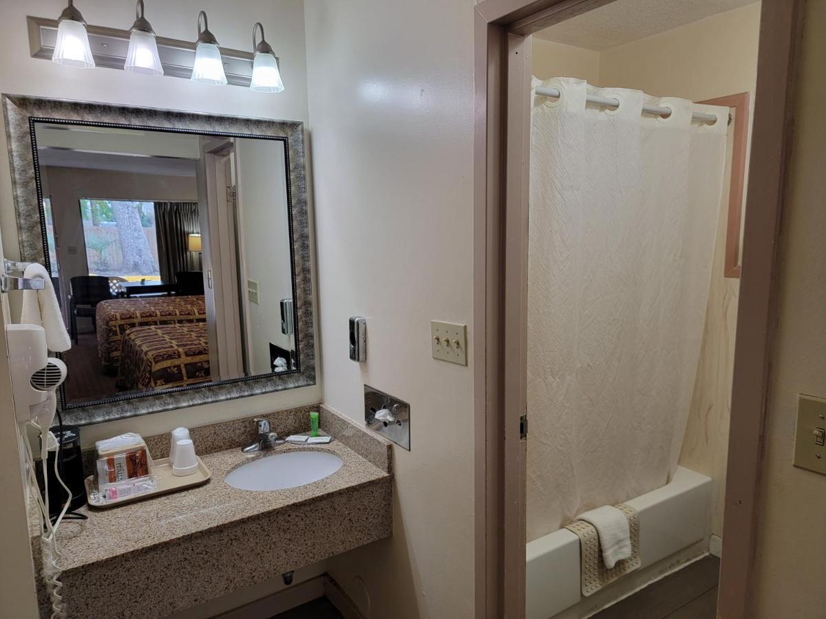 Twin Star Lodge Biloxi Ngoại thất bức ảnh