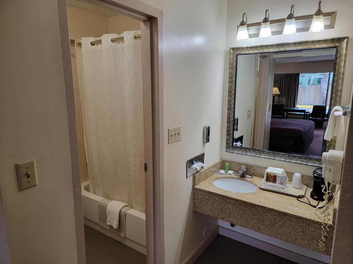 Twin Star Lodge Biloxi Ngoại thất bức ảnh